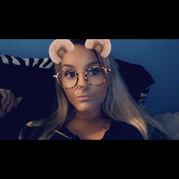 ๐๐ฝ Hello - Picture 2 of 6